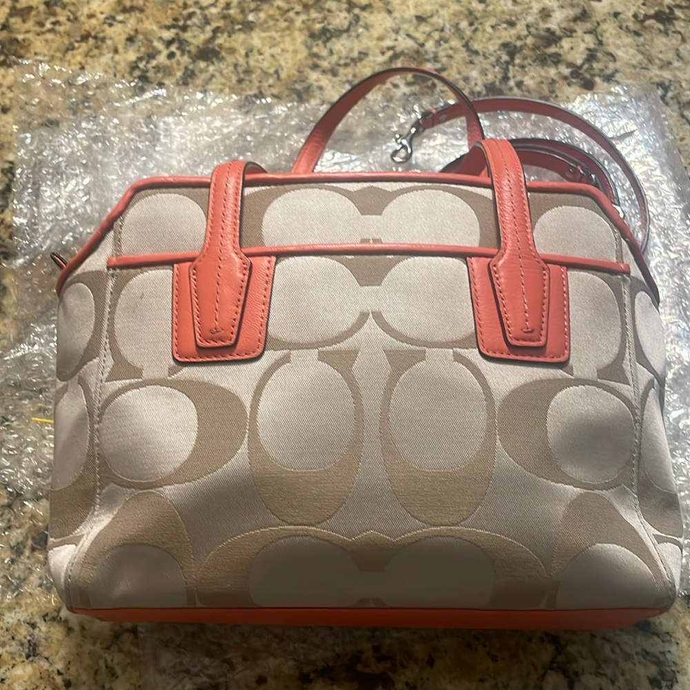 Coach 2way bag in good /great condition